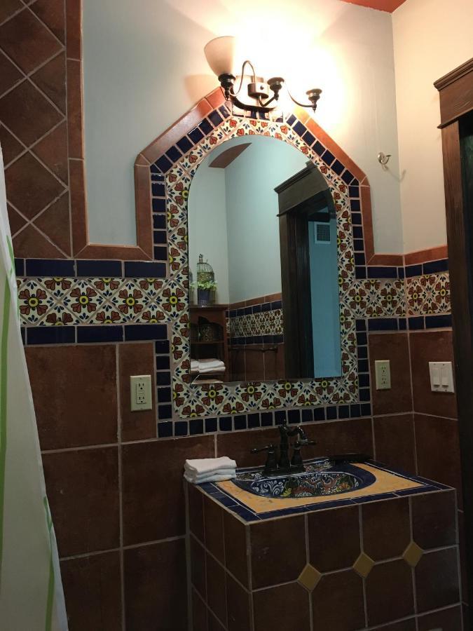 Heavenly Suite In Little Havana Free Parking Miami Esterno foto