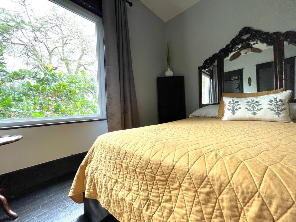 Heavenly Suite In Little Havana Free Parking Miami Esterno foto